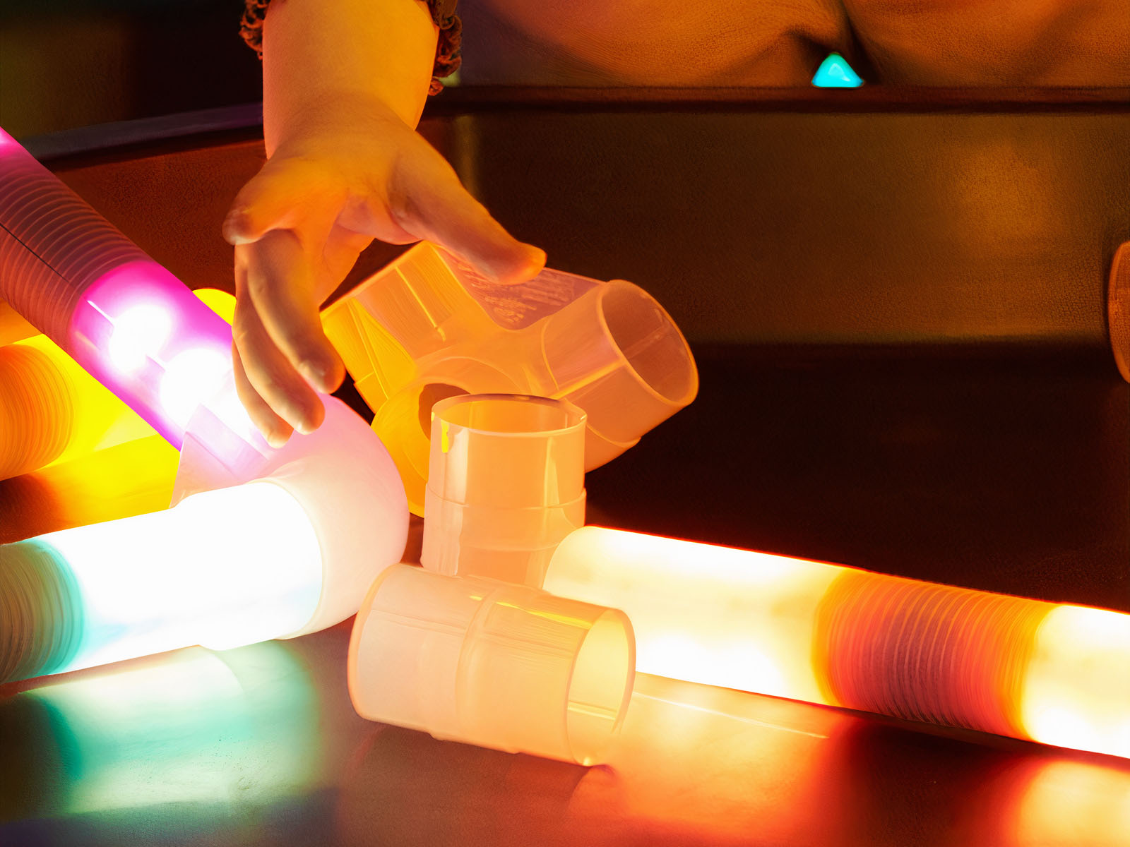 Connecting elements for luminous cylinders (18 pieces)